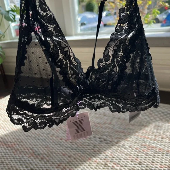 Savage X Fenty Floral Lace And Mesh Bralette Black Caviar size L NWT - Picture 4 of 14
